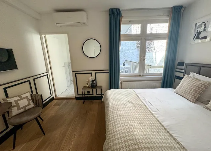 Yourbnb Haarlemmerstraat Hotel *